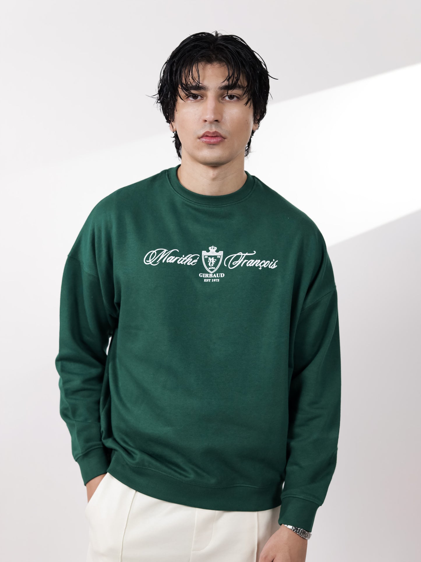 GREEN GRAPHIC SWEATSHIRT