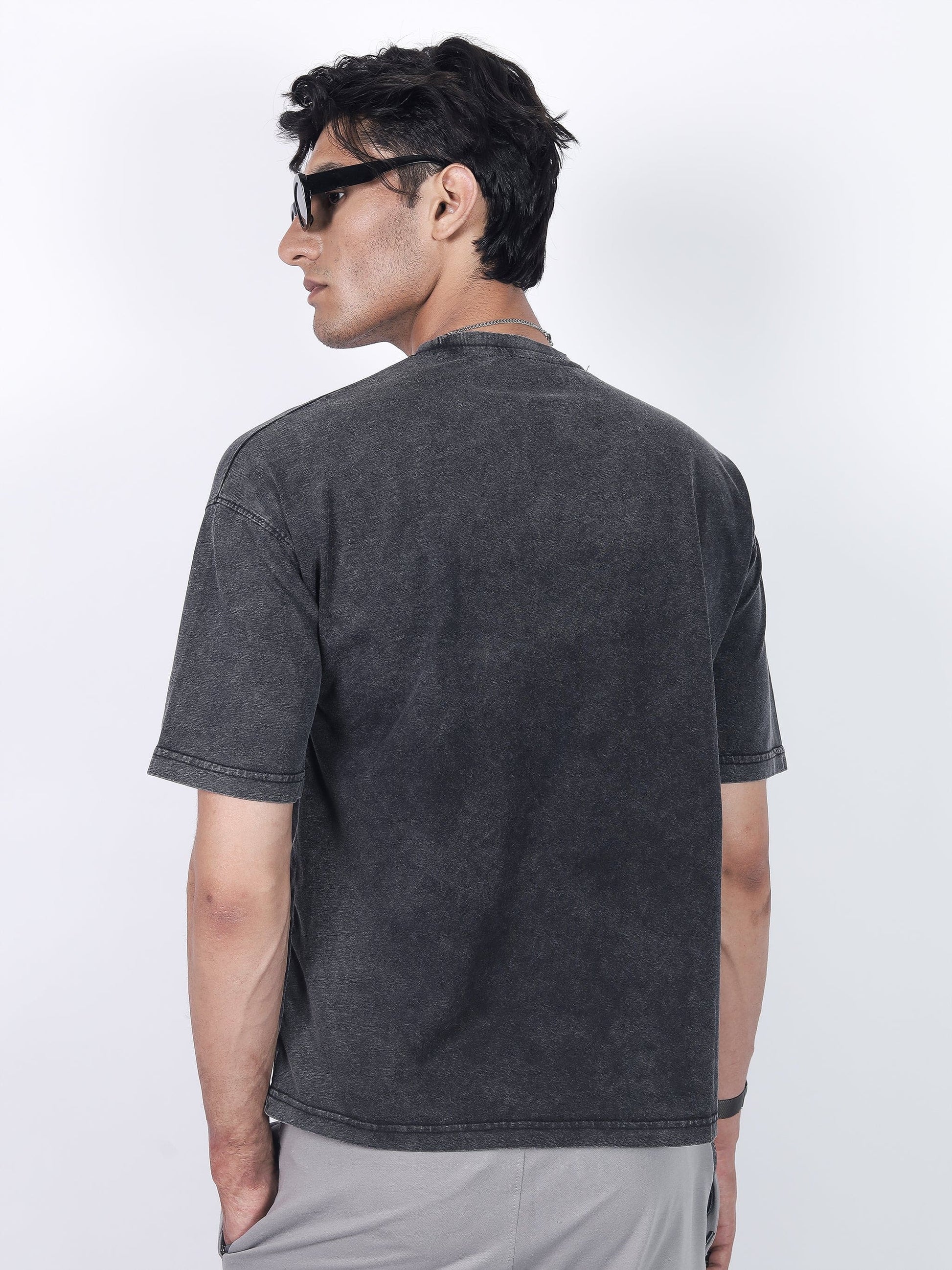 graphic tee oversized