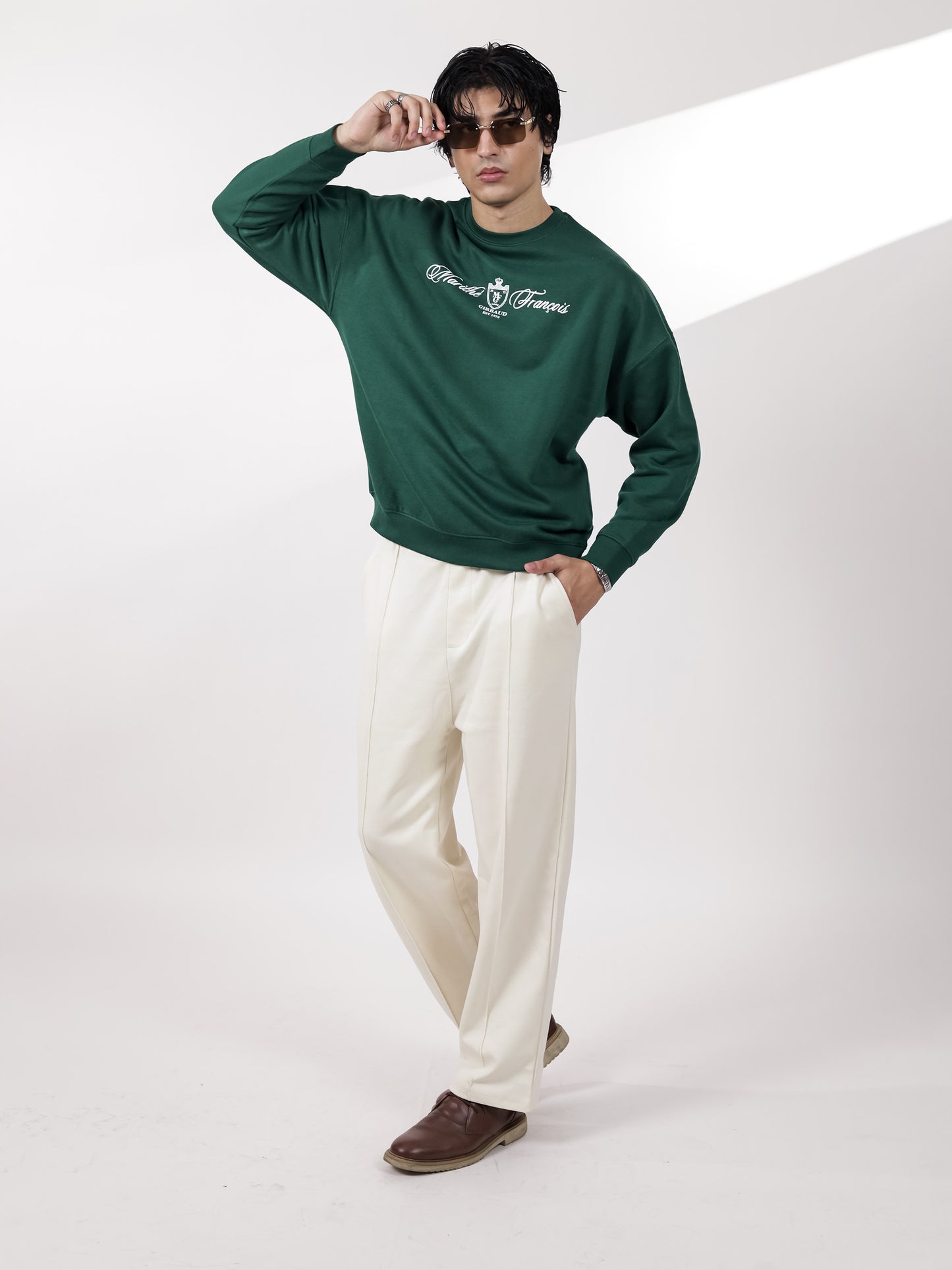 GREEN GRAPHIC SWEATSHIRT